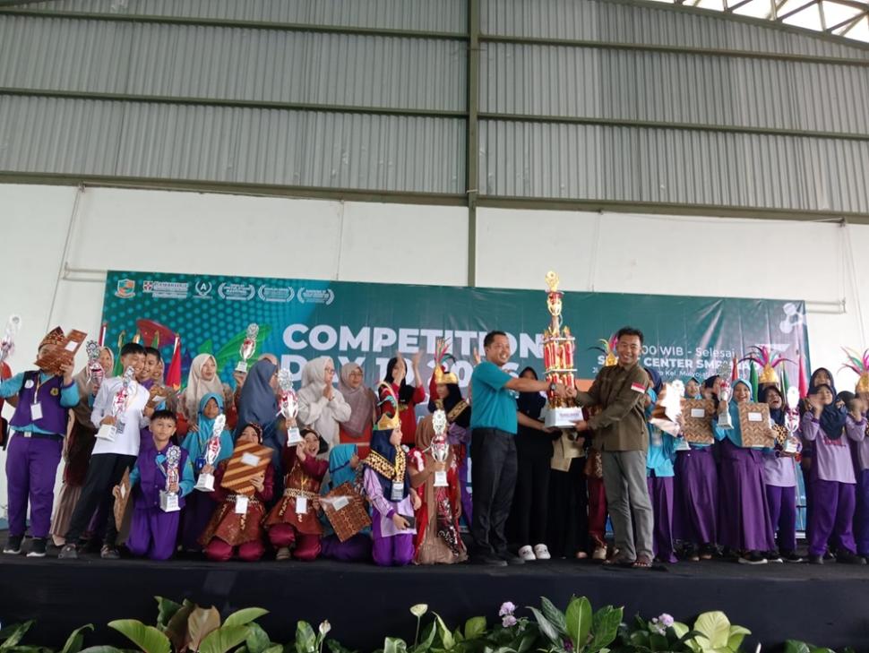 Raih Juara Umum Comday 10 SMP MuAD, Tunjukkan Sebagai Sekolah