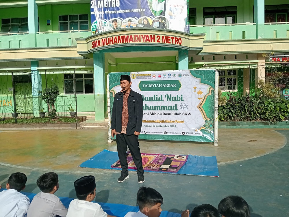 Gelar Peringatan Maulid Nabi: Tausyiah, Salat Duha Bersama dan Infak Lazis