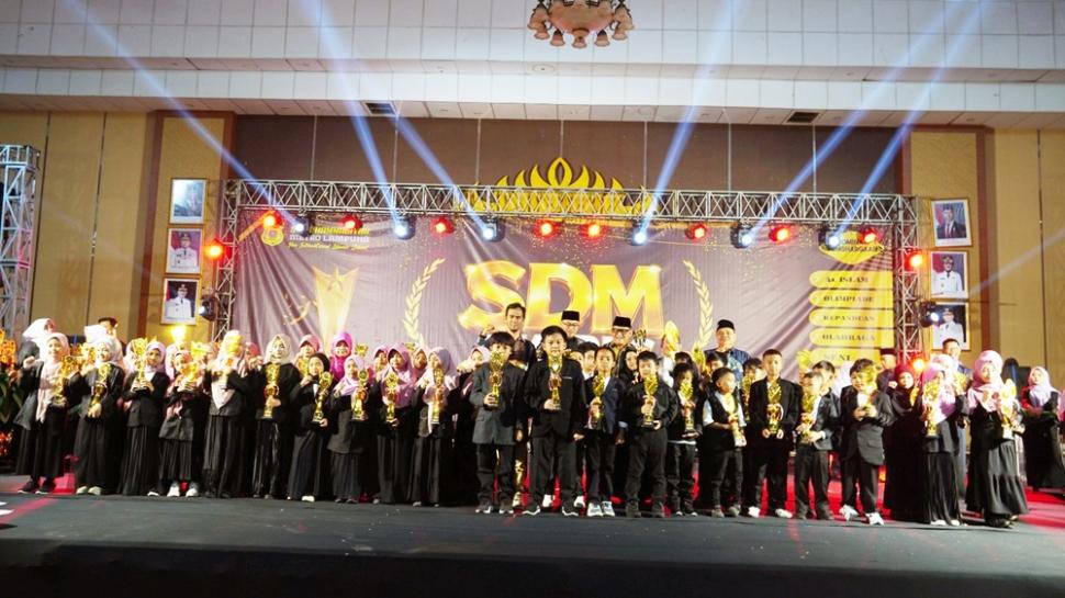 Gelar SDM Awards 2026, Anugerahi Penghargaan untuk 800 Siswa Berprestasi