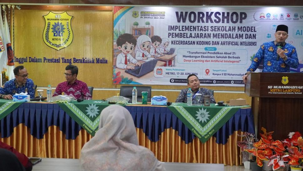 Kadisdikbud Kota Metro di Workshop SD Muhammadiyah: AI Tidak Punya Empati dan Keteladanan, Guru Harus Mengisinya