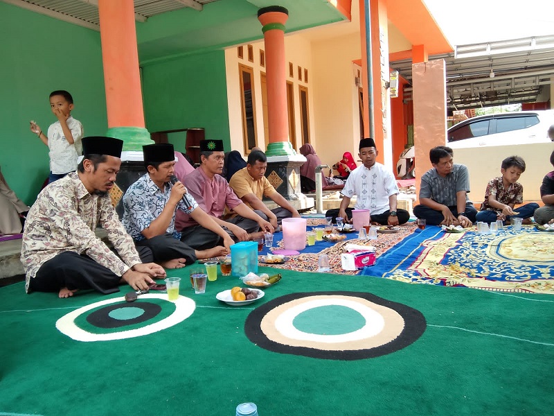 Kajian Rutin, Ustaz Samson Fajar Membawakan Tema “TOTALITY GIVING”