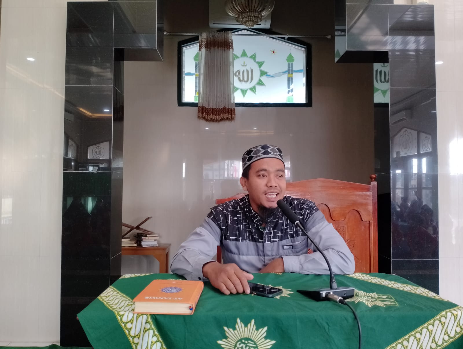 Kajian Bulanan Kelas IV dan V Bersama Ustadz Imam Bajuri